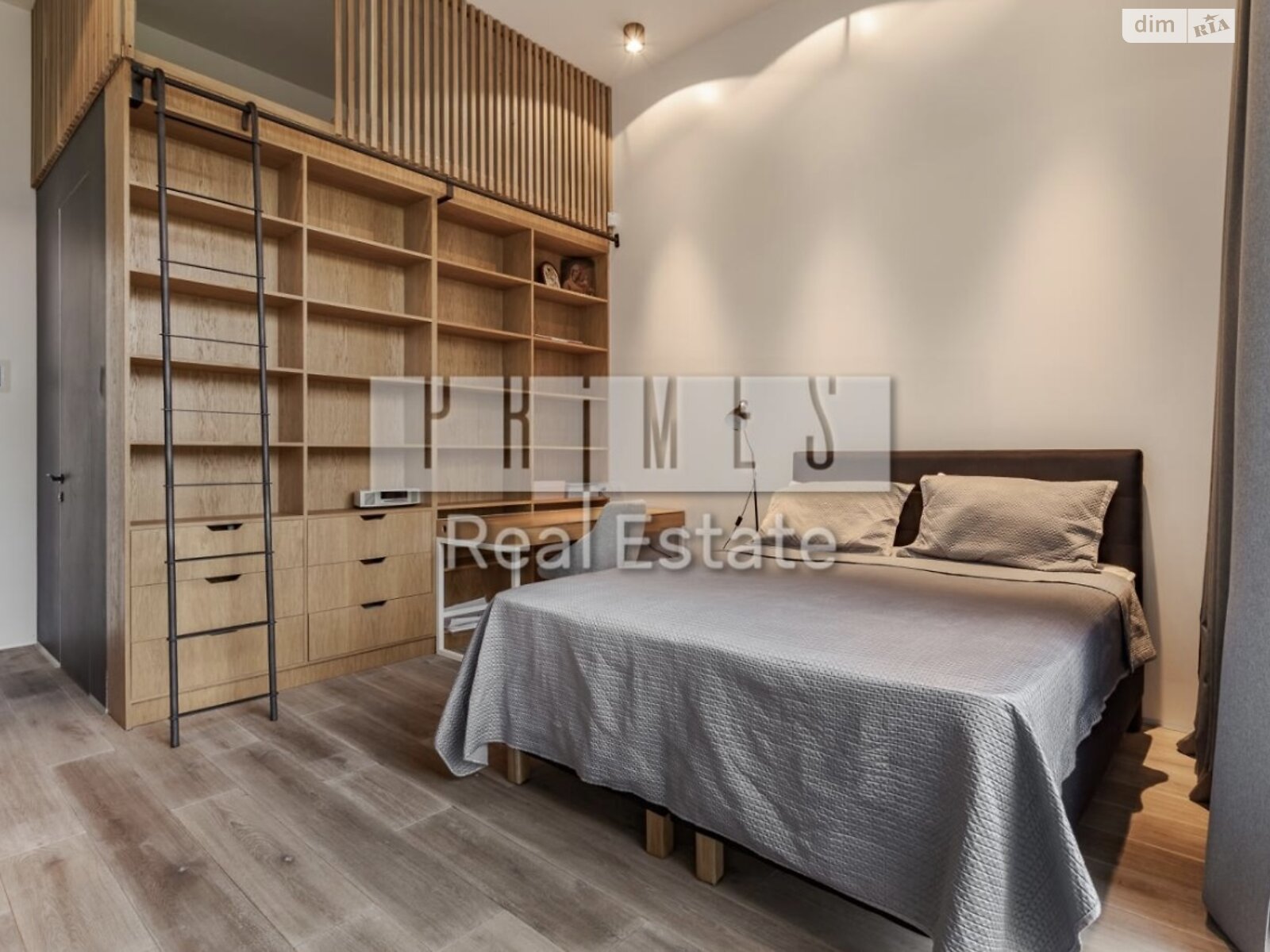 одноэтажный дом с гаражом, 280 кв. м, кирпич. Продажа в Дмитровке фото 1