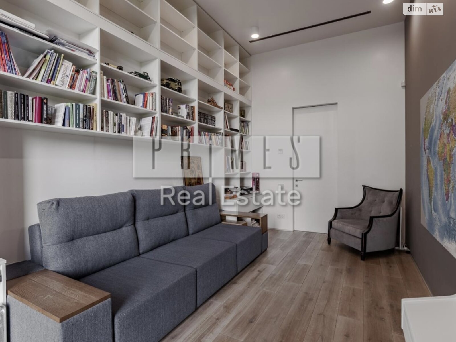 одноэтажный дом с гаражом, 280 кв. м, кирпич. Продажа в Дмитровке фото 1