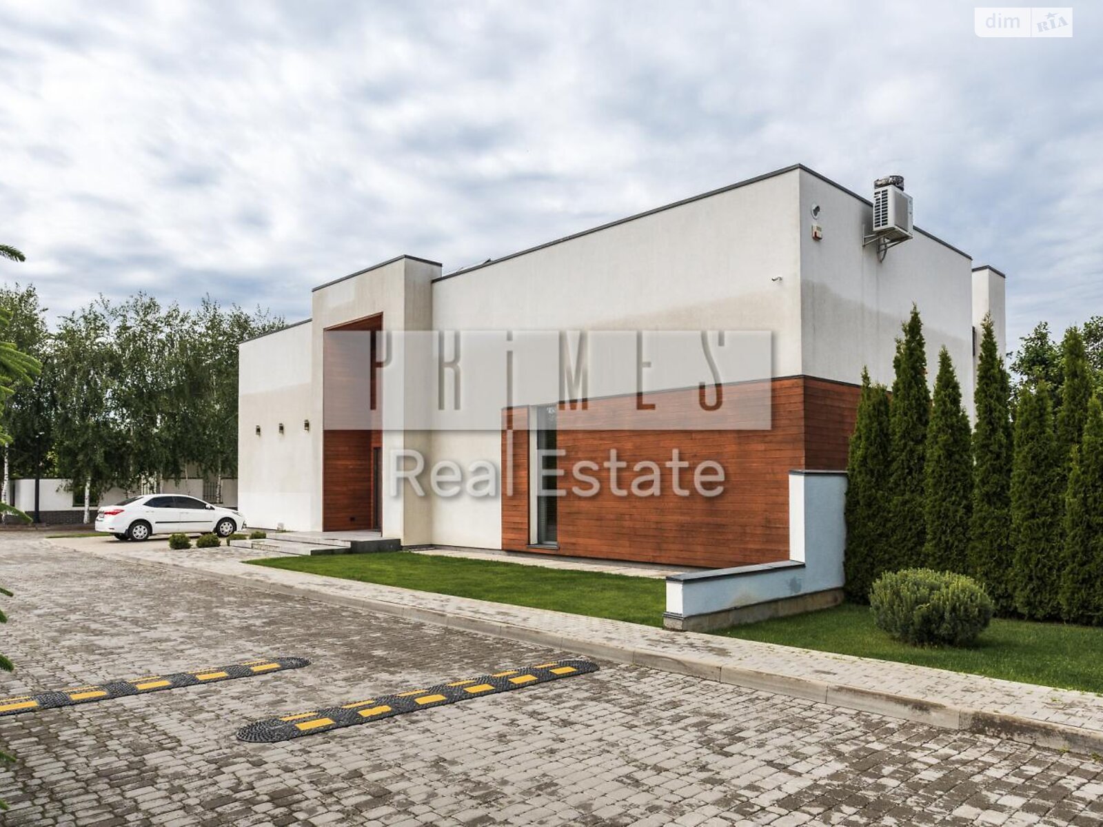 одноповерховий будинок з гаражем, 280 кв. м, кирпич. Продаж у Дмитрівці фото 1 одноповерховий будинок з гаражем, 280 кв. м, кирпич. Продаж у Дмитрівці фото 1