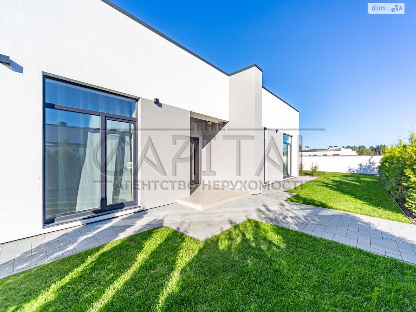 одноэтажный дом, 175 кв. м, кирпич. Продажа в Дмитровке фото 1 одноэтажный дом, 175 кв. м, кирпич. Продажа в Дмитровке фото 1