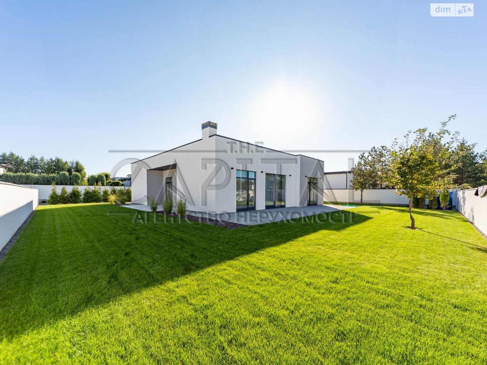 одноэтажный дом, 175 кв. м, кирпич. Продажа в Дмитровке фото 1 одноэтажный дом, 175 кв. м, кирпич. Продажа в Дмитровке фото 1