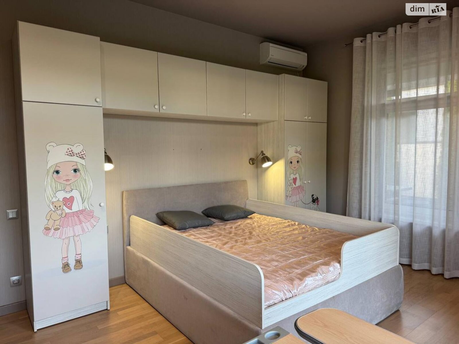 одноэтажный дом с ремонтом, 160 кв. м, кирпич. Продажа в Дмитровке фото 1 одноэтажный дом с ремонтом, 160 кв. м, кирпич. Продажа в Дмитровке фото 1