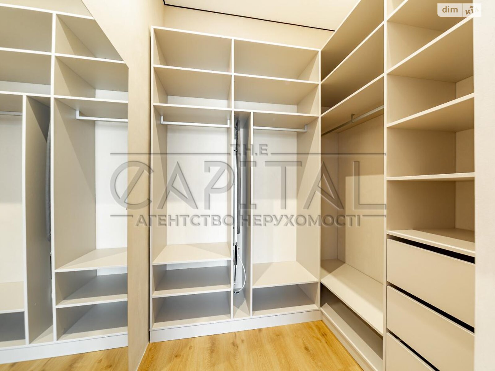 одноэтажный дом, 175 кв. м, кирпич. Продажа в Дмитровке фото 1