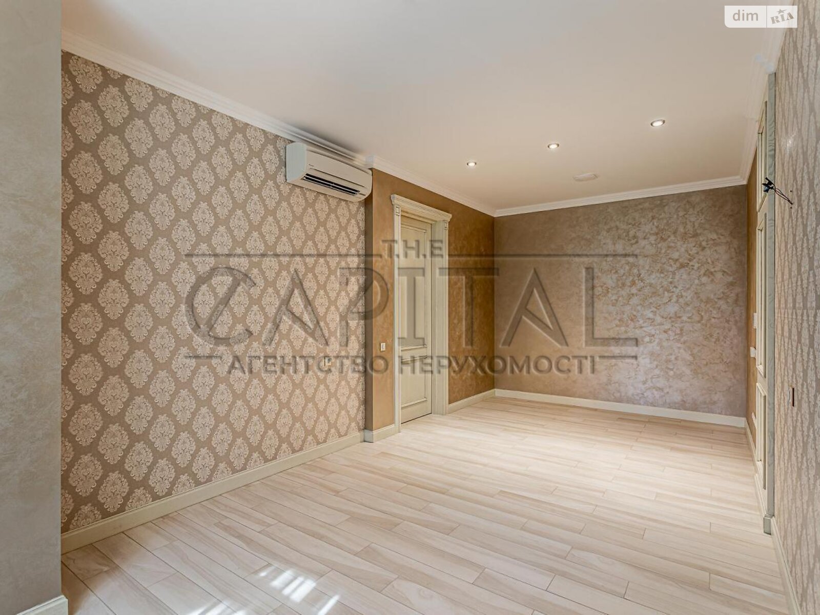 двоповерховий будинок з опаленням, 314 кв. м, кирпич. Продаж у Дмитрівці фото 1 двоповерховий будинок з опаленням, 314 кв. м, кирпич. Продаж у Дмитрівці фото 1