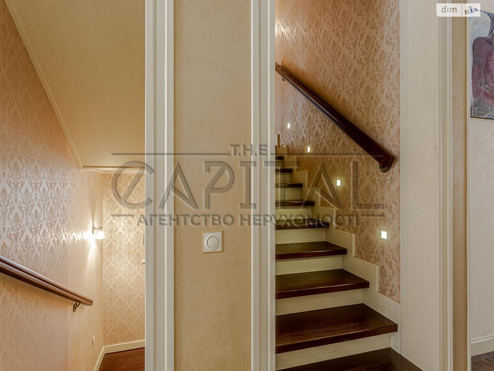 двоповерховий будинок з опаленням, 314 кв. м, кирпич. Продаж у Дмитрівці фото 1 двоповерховий будинок з опаленням, 314 кв. м, кирпич. Продаж у Дмитрівці фото 1