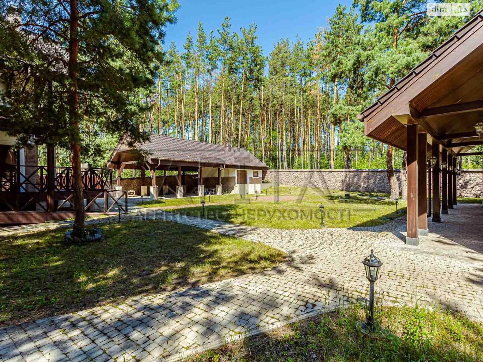 двоповерховий будинок з опаленням, 314 кв. м, кирпич. Продаж у Дмитрівці фото 1 двоповерховий будинок з опаленням, 314 кв. м, кирпич. Продаж у Дмитрівці фото 1