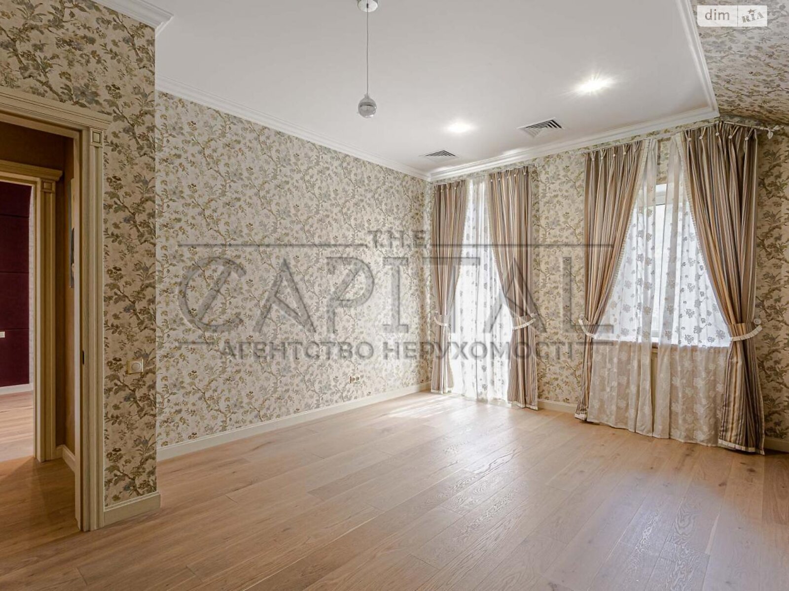 двухэтажный дом с отоплением, 314 кв. м, кирпич. Продажа в Дмитровке фото 1 двухэтажный дом с отоплением, 314 кв. м, кирпич. Продажа в Дмитровке фото 1