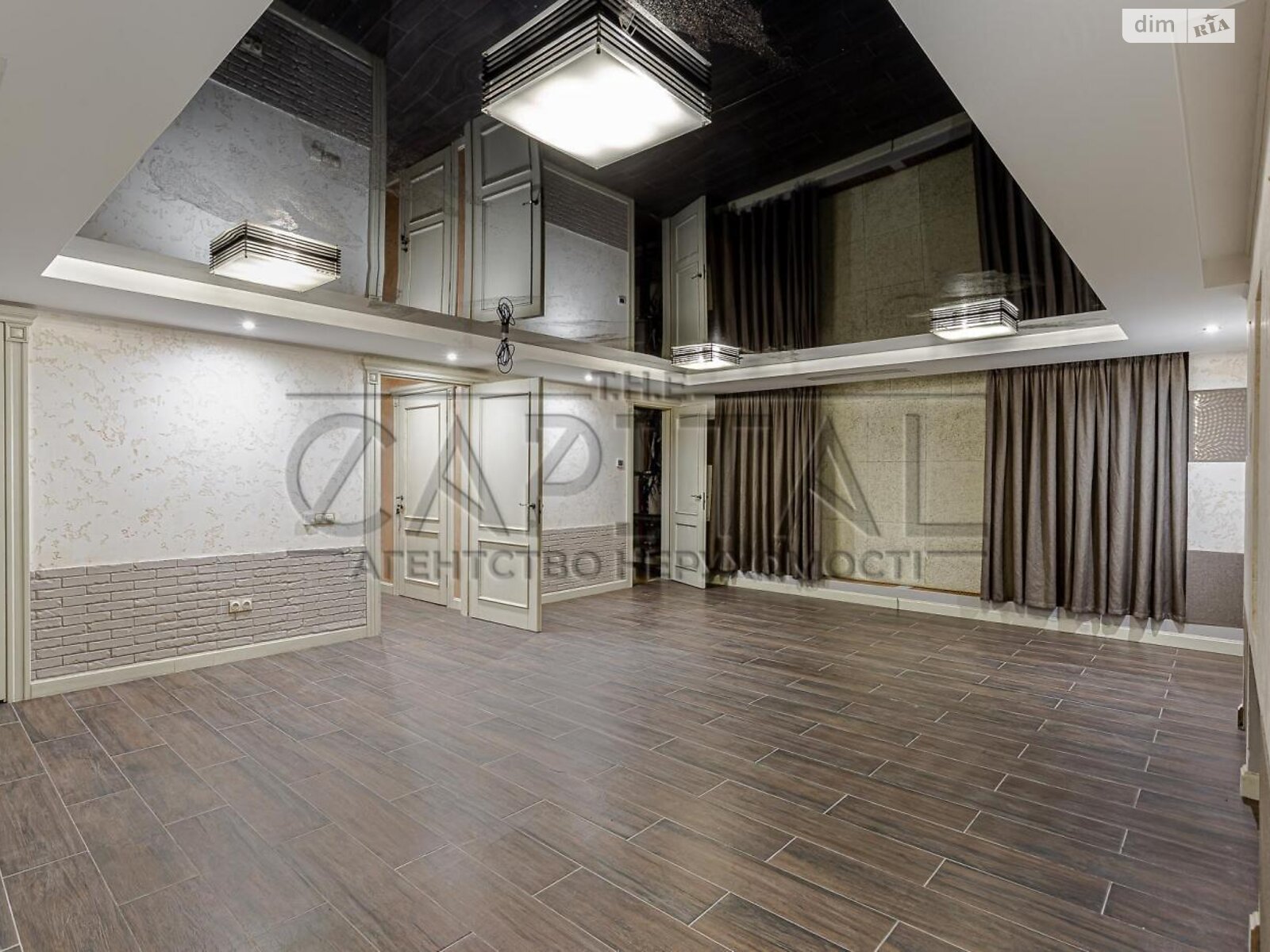 двухэтажный дом с отоплением, 314 кв. м, кирпич. Продажа в Дмитровке фото 1 двухэтажный дом с отоплением, 314 кв. м, кирпич. Продажа в Дмитровке фото 1