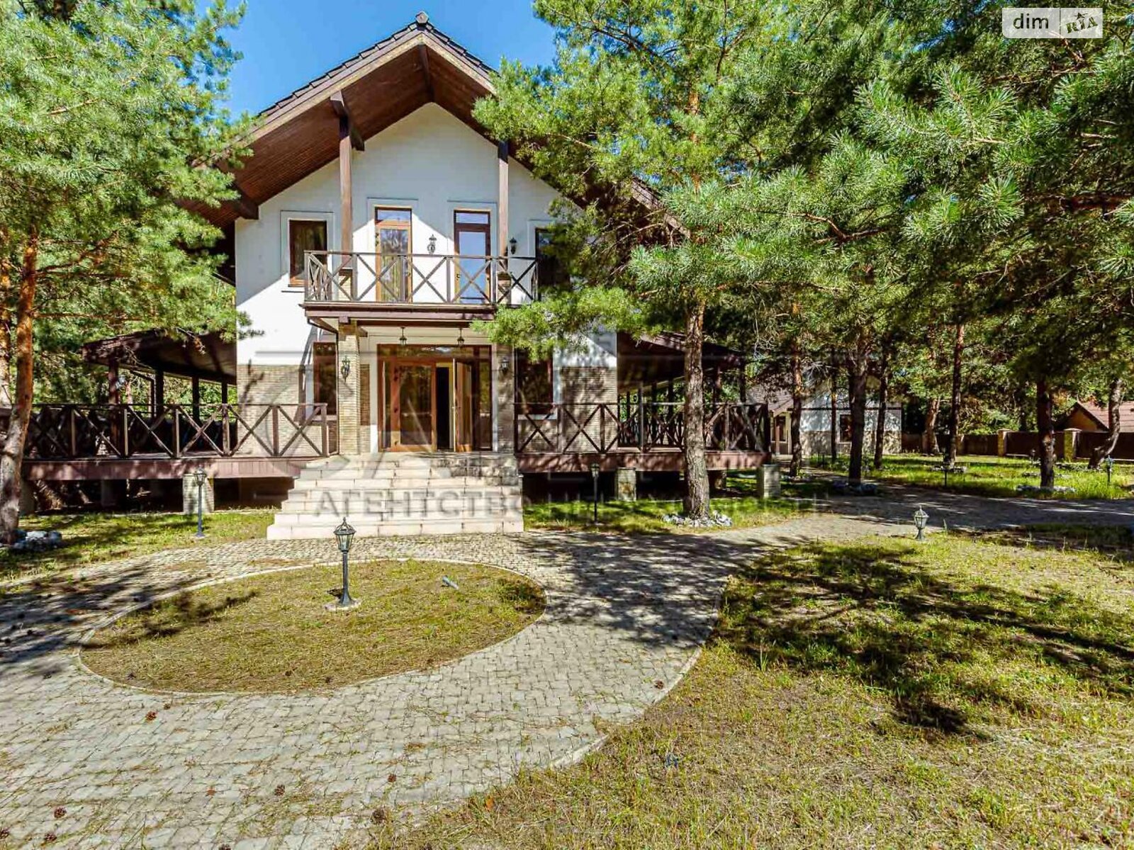 двухэтажный дом с отоплением, 314 кв. м, кирпич. Продажа в Дмитровке фото 1 двухэтажный дом с отоплением, 314 кв. м, кирпич. Продажа в Дмитровке фото 1