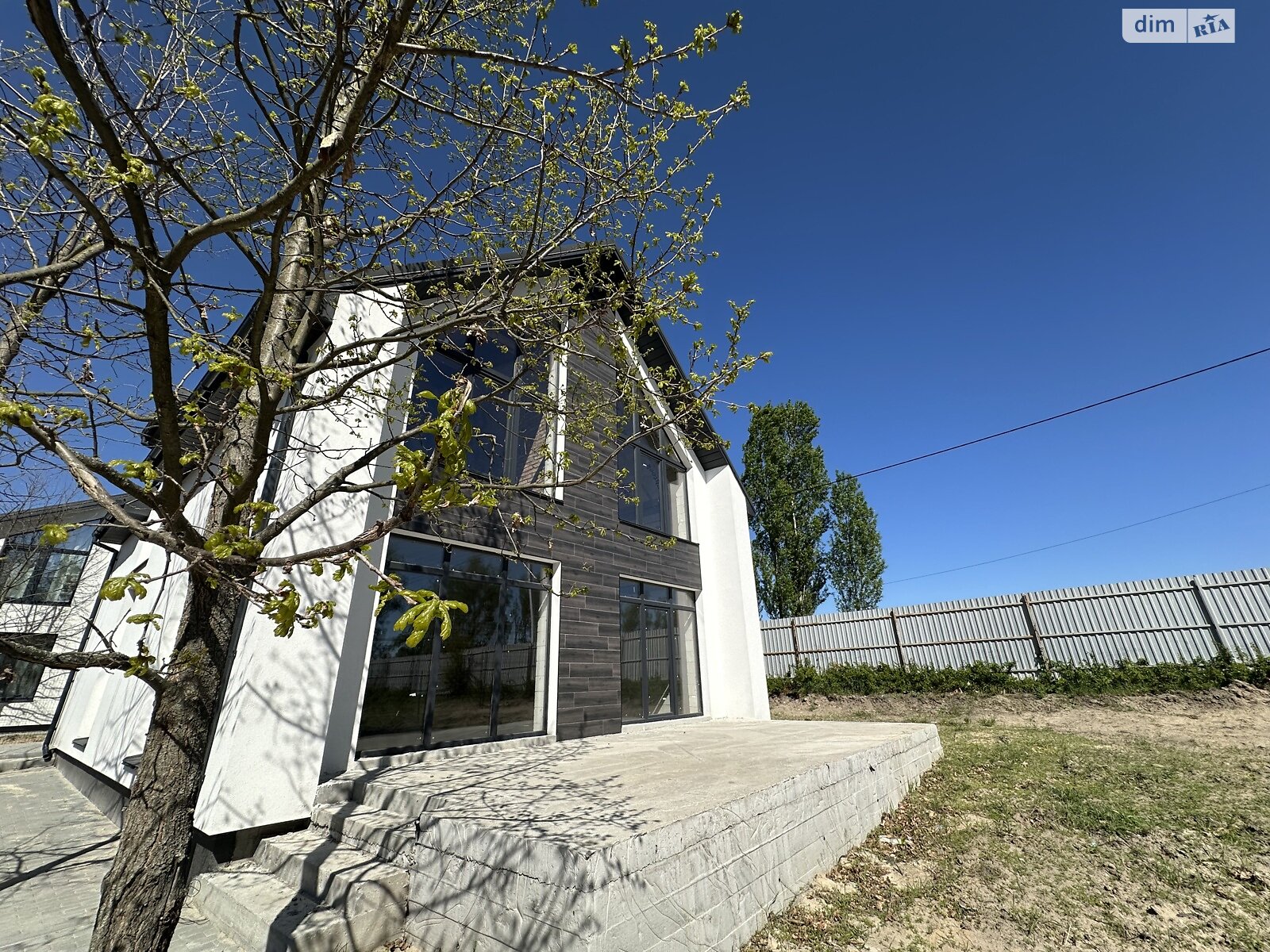 двухэтажный дом, 144 кв. м, кирпич. Продажа в Дмитровке фото 1 двухэтажный дом, 144 кв. м, кирпич. Продажа в Дмитровке фото 1