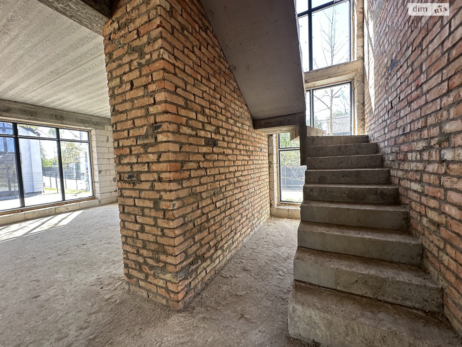 двухэтажный дом, 144 кв. м, кирпич. Продажа в Дмитровке фото 1 двухэтажный дом, 144 кв. м, кирпич. Продажа в Дмитровке фото 1