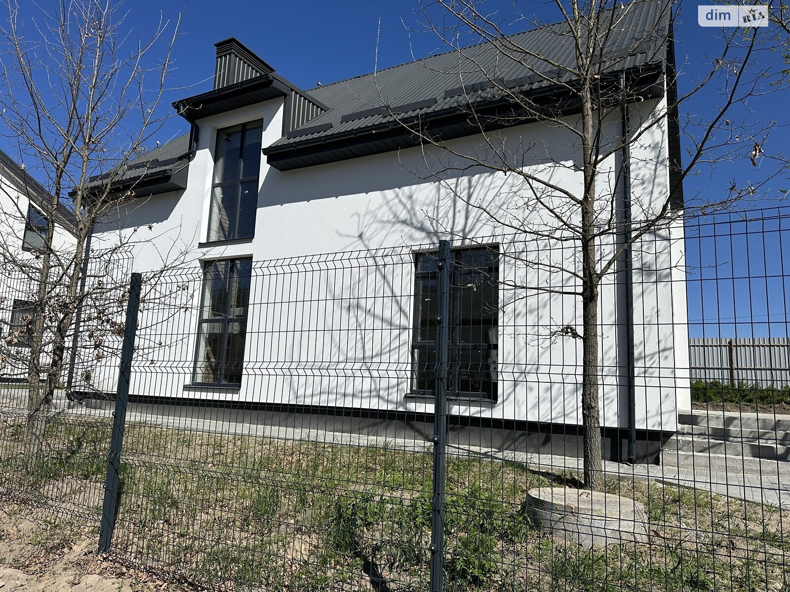 двухэтажный дом, 144 кв. м, кирпич. Продажа в Дмитровке фото 1 двухэтажный дом, 144 кв. м, кирпич. Продажа в Дмитровке фото 1