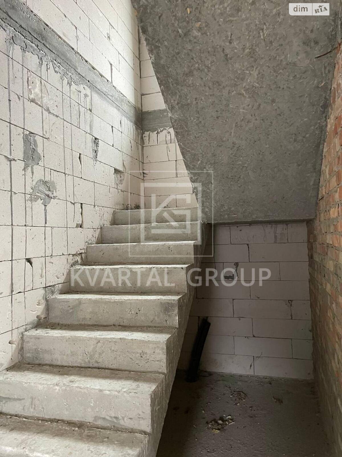 двухэтажный дом, 111 кв. м, кирпич. Продажа в Дмитровке фото 1