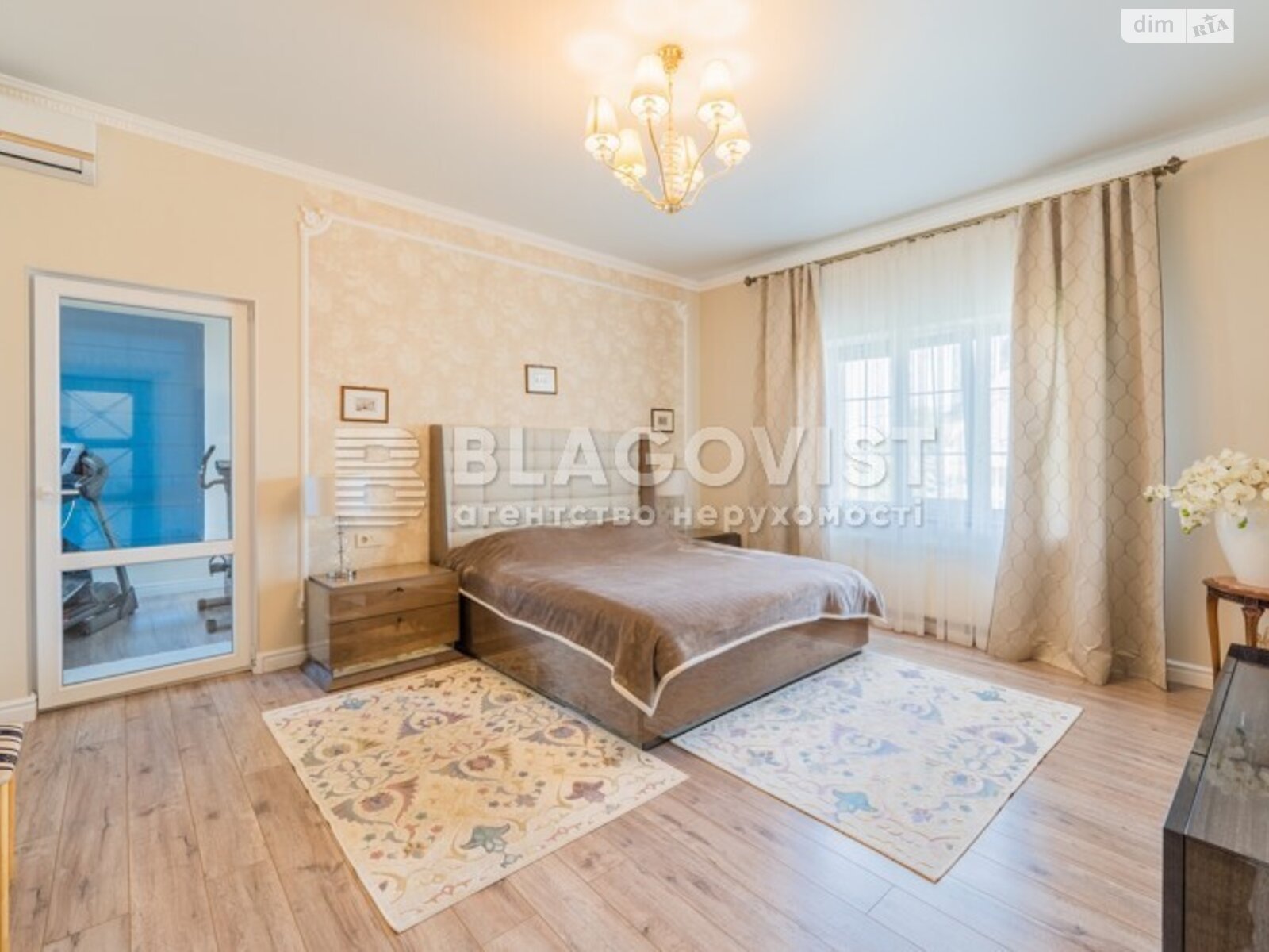 двухэтажный дом веранда, 260 кв. м, кирпич. Продажа в Дмитровке фото 1