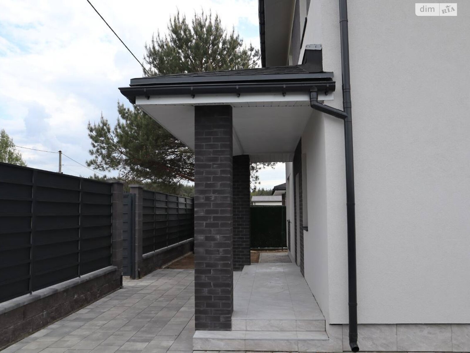 двухэтажный дом с верандой, 220 кв. м, газобетон. Продажа в Дмитровке фото 1 двухэтажный дом с верандой, 220 кв. м, газобетон. Продажа в Дмитровке фото 1