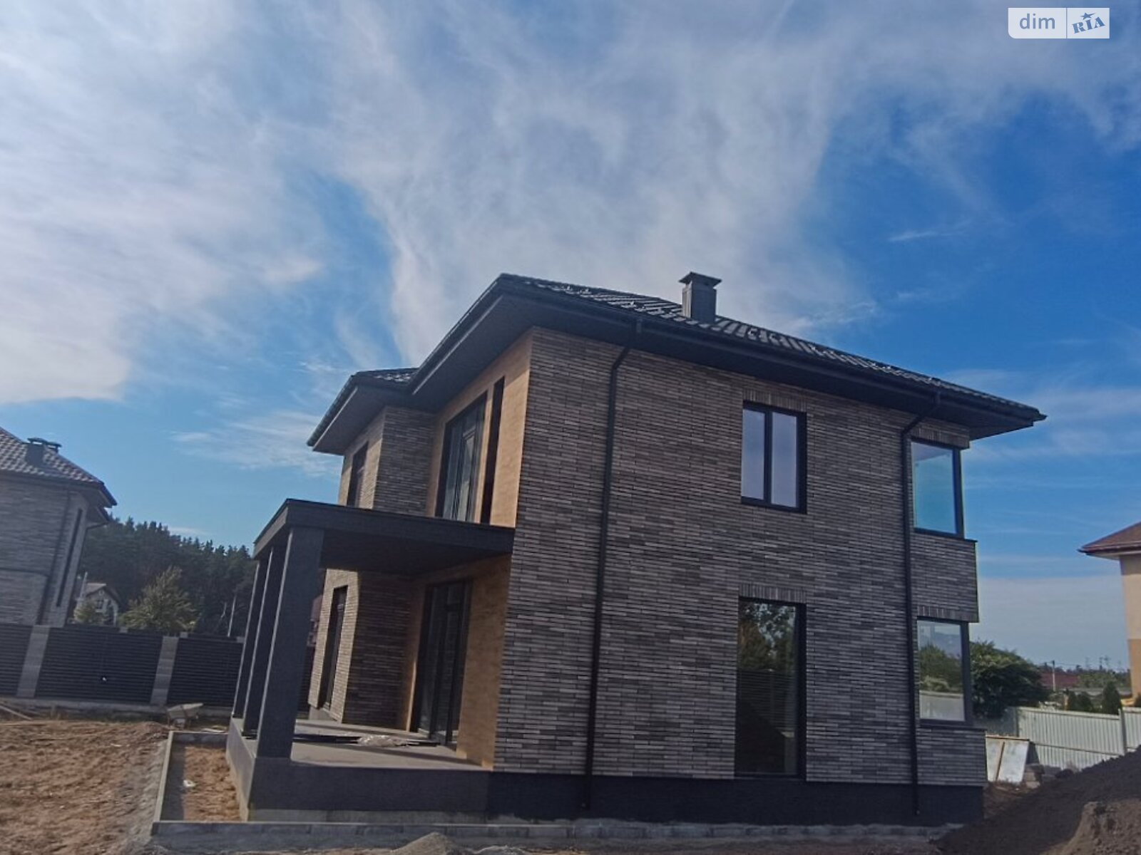 двухэтажный дом, 163 кв. м, керамический блок. Продажа в Дмитровке фото 1 двухэтажный дом, 163 кв. м, керамический блок. Продажа в Дмитровке фото 1