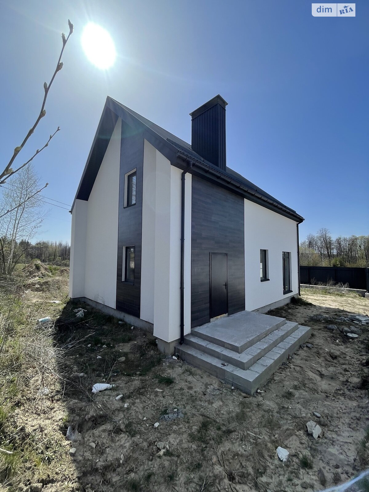двухэтажный дом с балконом, 110 кв. м, газобетон. Продажа в Дмитровке фото 1 двухэтажный дом с балконом, 110 кв. м, газобетон. Продажа в Дмитровке фото 1