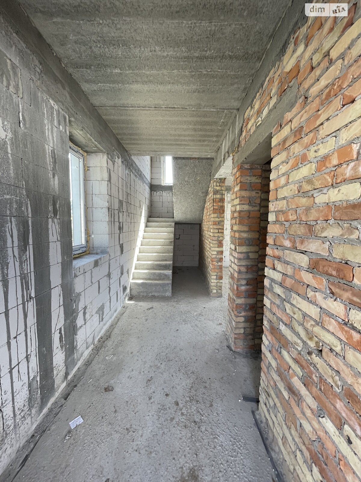 двухэтажный дом с балконом, 110 кв. м, газобетон. Продажа в Дмитровке фото 1 двухэтажный дом с балконом, 110 кв. м, газобетон. Продажа в Дмитровке фото 1