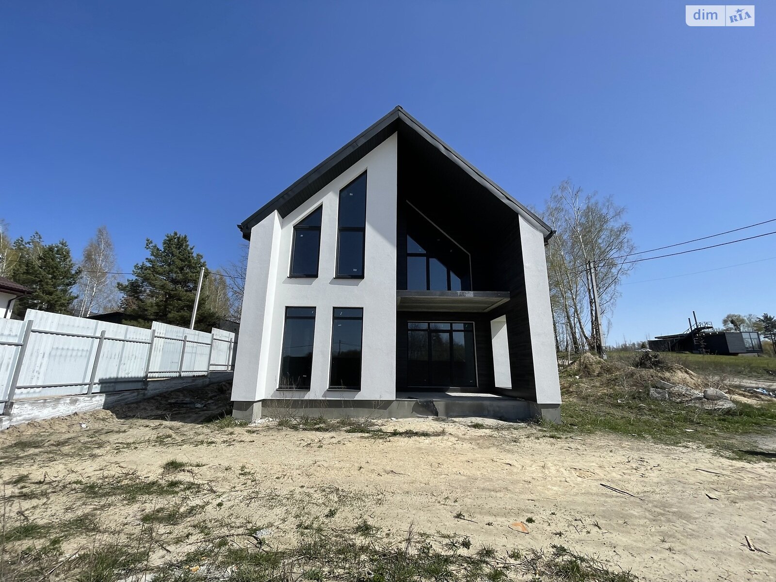 двухэтажный дом с балконом, 110 кв. м, газобетон. Продажа в Дмитровке фото 1 двухэтажный дом с балконом, 110 кв. м, газобетон. Продажа в Дмитровке фото 1