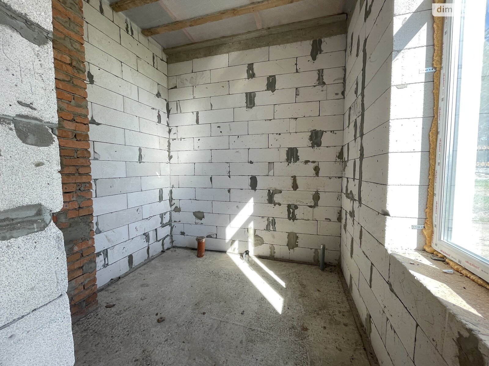 одноповерховий будинок з мансардою, 150 кв. м, газобетон. Продаж у Дмитрівці фото 1 одноповерховий будинок з мансардою, 150 кв. м, газобетон. Продаж у Дмитрівці фото 1