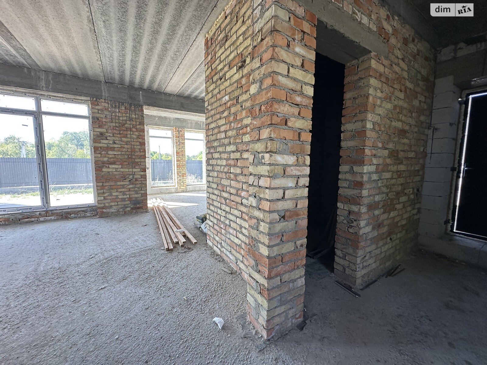 двухэтажный дом с балконом, 110 кв. м, газобетон. Продажа в Дмитровке фото 1 двухэтажный дом с балконом, 110 кв. м, газобетон. Продажа в Дмитровке фото 1
