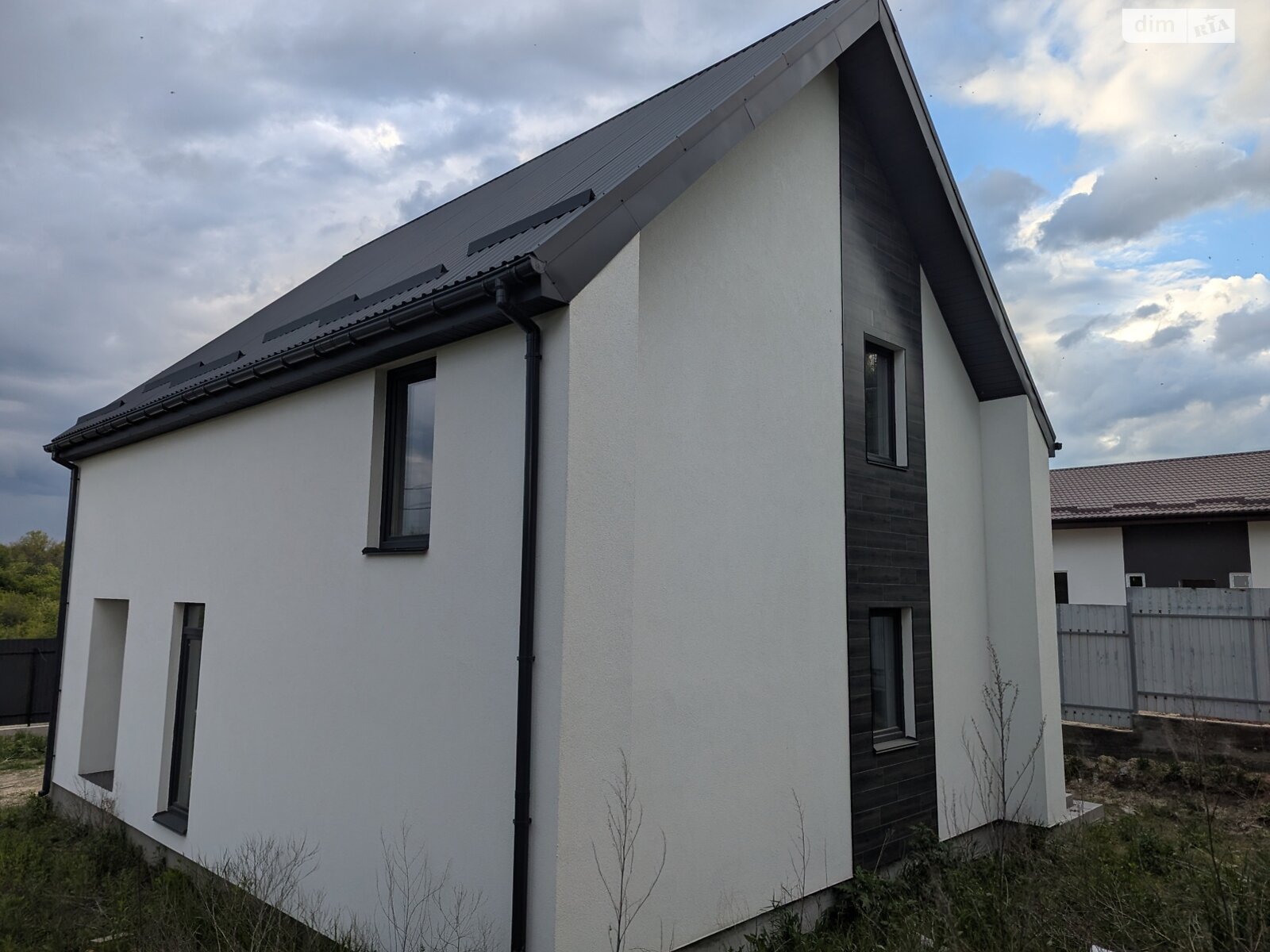 двухэтажный дом, 110 кв. м, кирпич. Продажа в Дмитровке фото 1