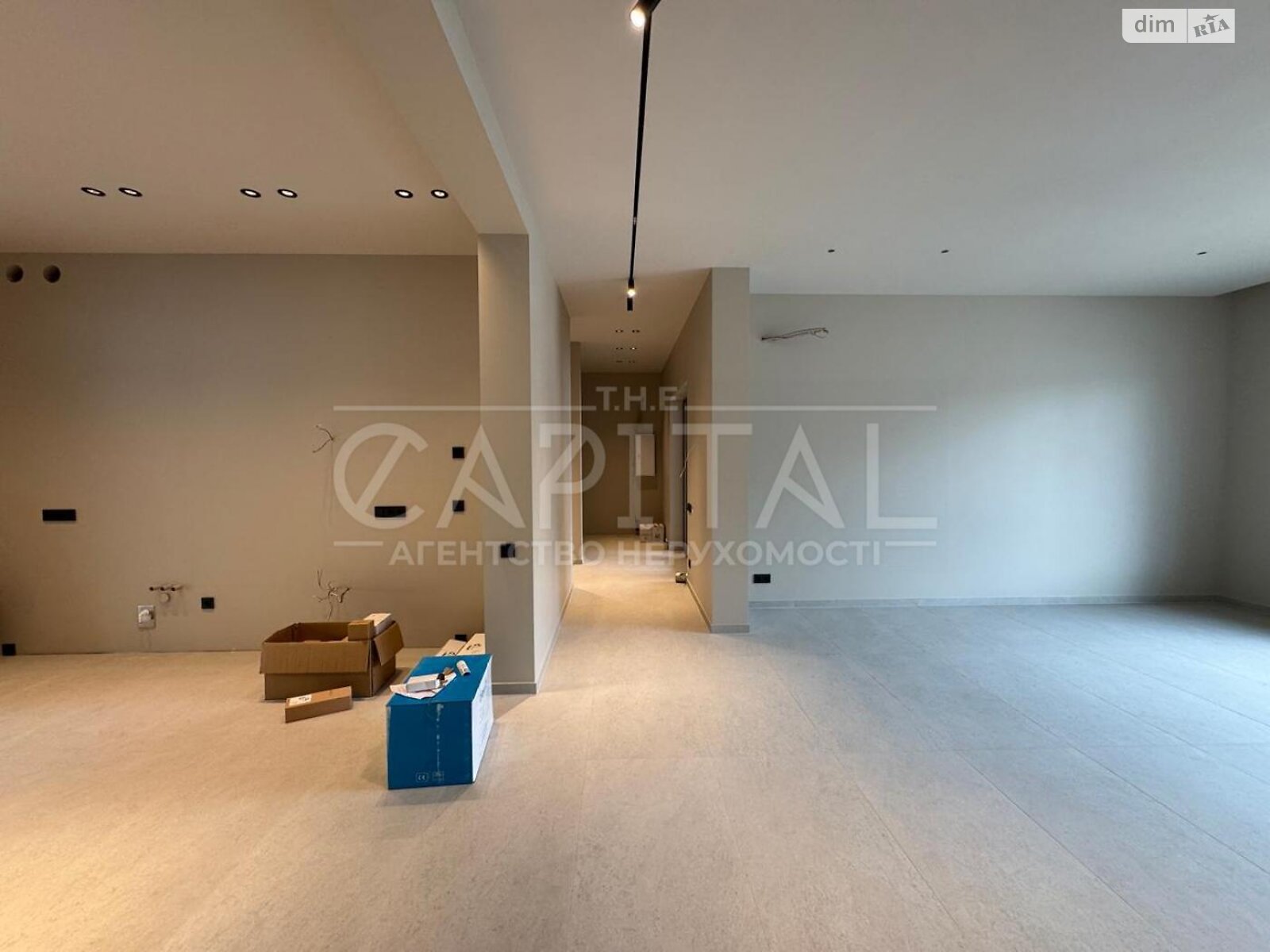 одноэтажный дом, 250 кв. м, кирпич. Продажа в Дмитровке фото 1 одноэтажный дом, 250 кв. м, кирпич. Продажа в Дмитровке фото 1