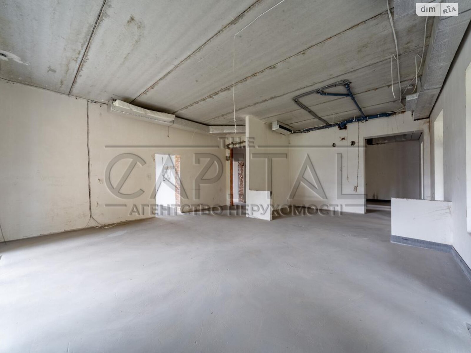 двухэтажный дом с гаражом, 550 кв. м, кирпич. Продажа в Дмитровке фото 1