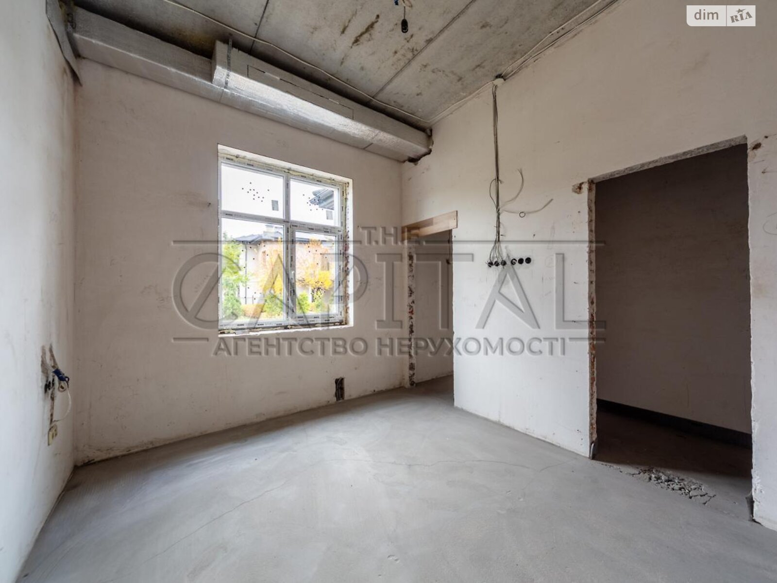 двухэтажный дом с гаражом, 550 кв. м, кирпич. Продажа в Дмитровке фото 1