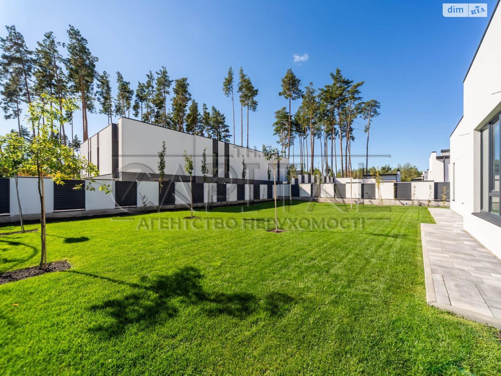 одноэтажный дом, 250 кв. м, кирпич. Продажа в Дмитровке фото 1