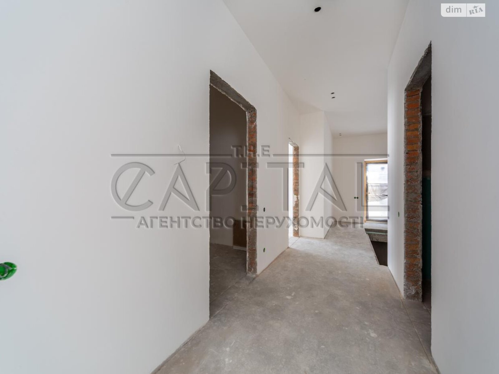 одноэтажный дом, 250 кв. м, кирпич. Продажа в Дмитровке фото 1