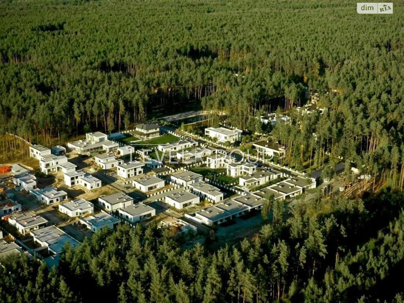 одноэтажный дом с верандой, 260 кв. м, кирпич. Продажа в Дмитровке фото 1