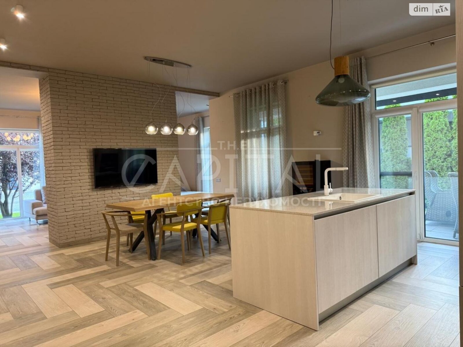 одноповерховий будинок з опаленням, 160 кв. м, цегла. Продаж у Дмитрівці фото 1 одноповерховий будинок з опаленням, 160 кв. м, цегла. Продаж у Дмитрівці фото 1