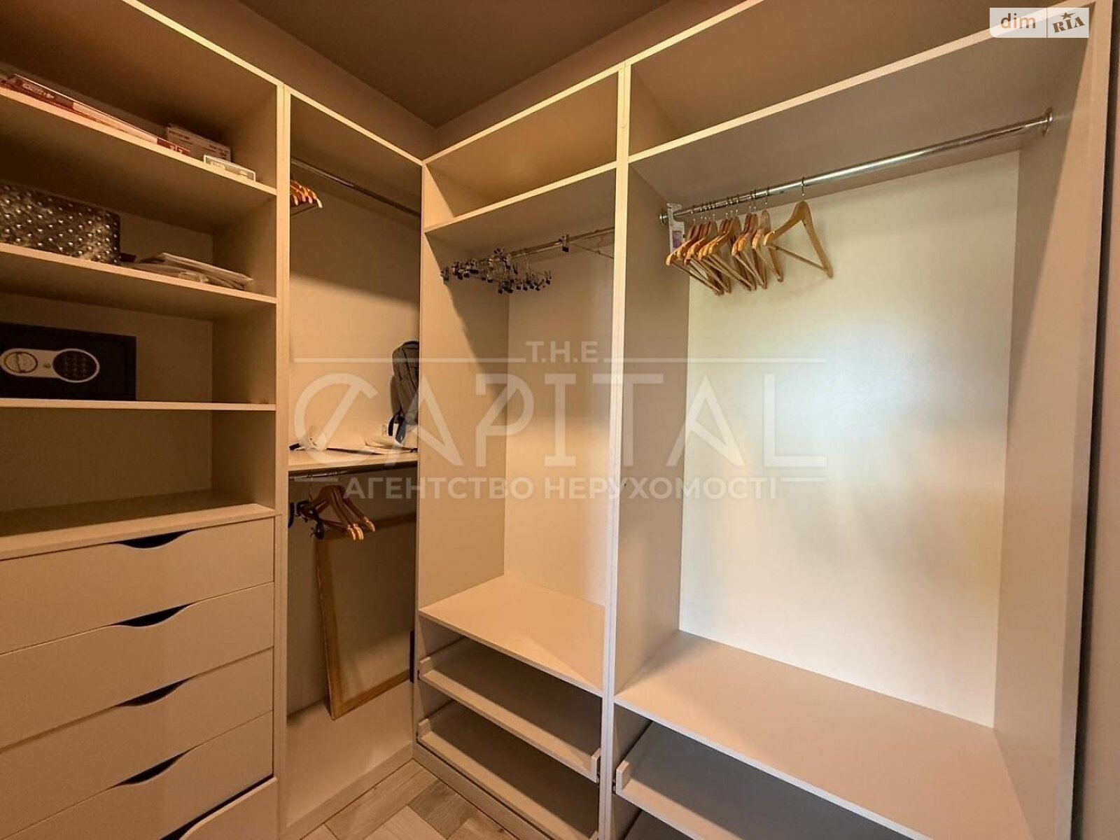 одноповерховий будинок з опаленням, 160 кв. м, цегла. Продаж у Дмитрівці фото 1 одноповерховий будинок з опаленням, 160 кв. м, цегла. Продаж у Дмитрівці фото 1