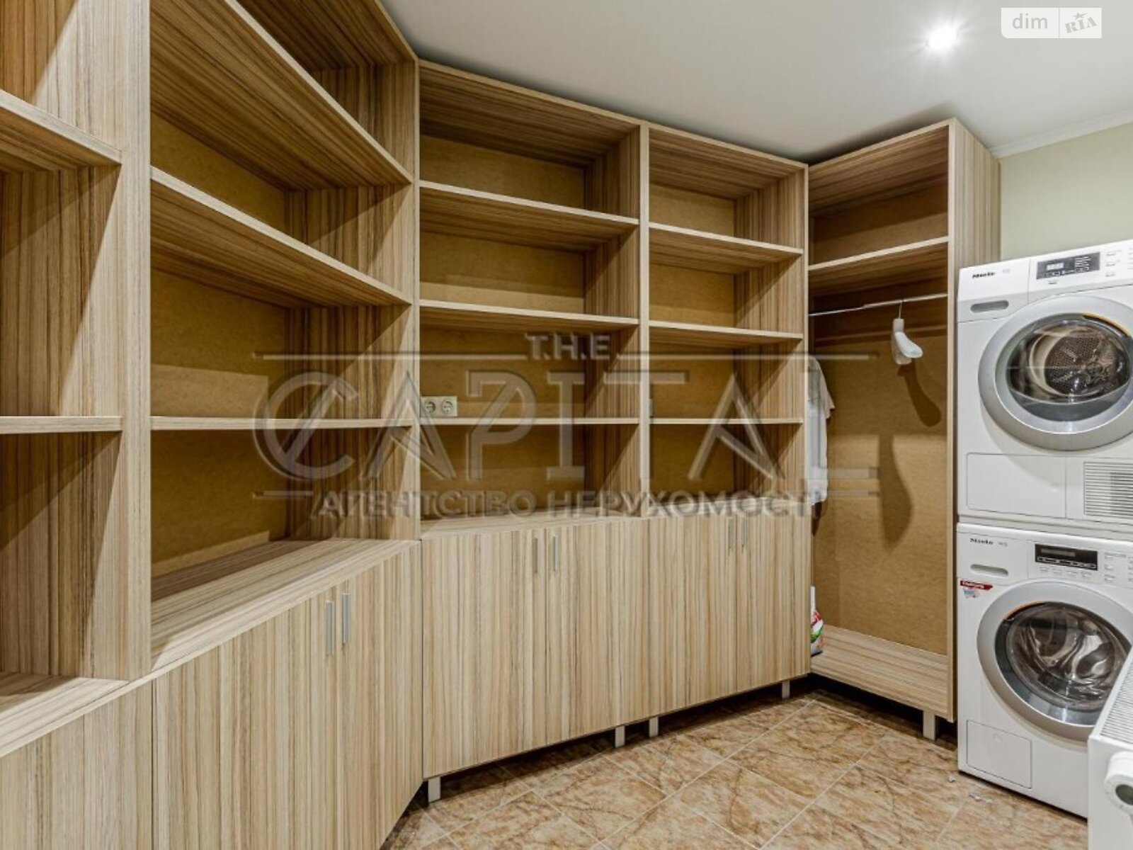 двухэтажный дом, 314 кв. м, кирпич. Продажа в Дмитровке фото 1 двухэтажный дом, 314 кв. м, кирпич. Продажа в Дмитровке фото 1
