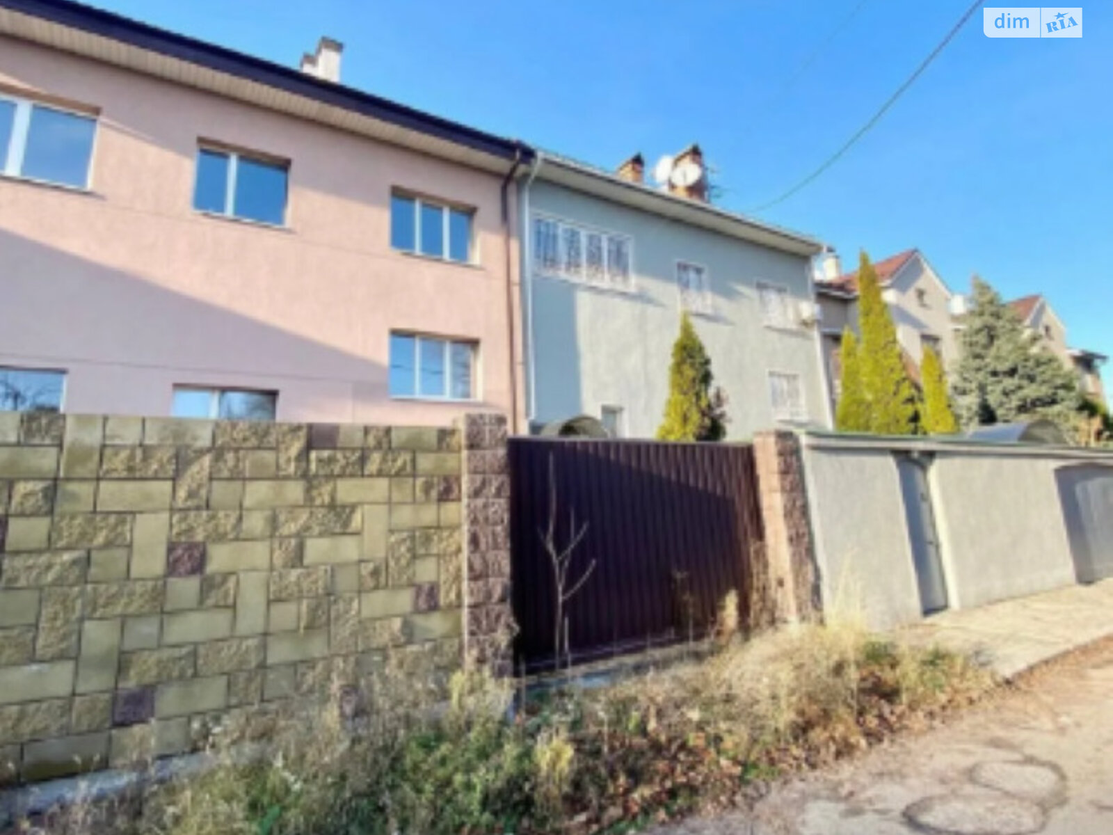 двухэтажный дом с гаражом, 400 кв. м, кирпич. Продажа в Днепре район ДИИТ фото 1 двухэтажный дом с гаражом, 400 кв. м, кирпич. Продажа в Днепре район ДИИТ фото 1