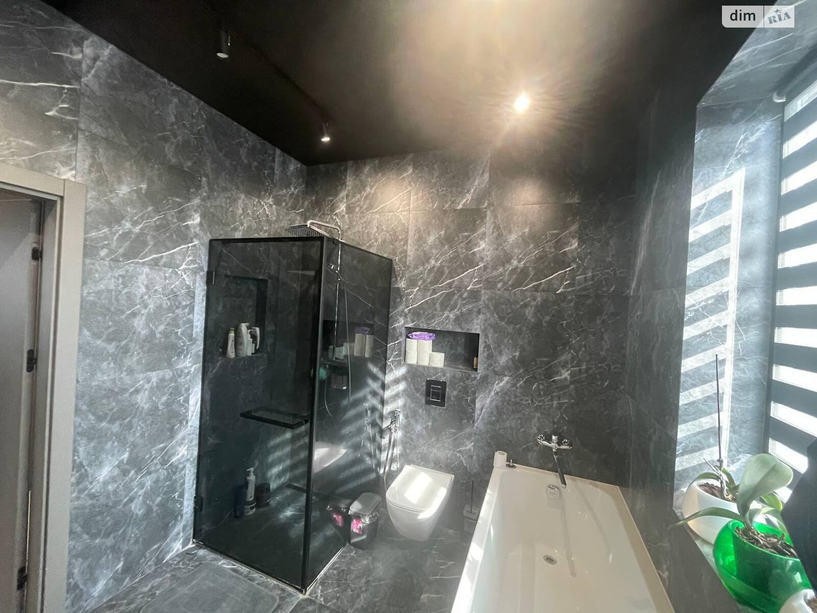 одноэтажный дом с гаражом, 130 кв. м, газобетон. Продажа в Днепре район Шевченковский фото 1