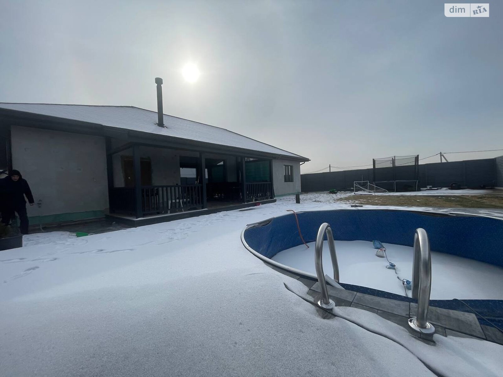 одноэтажный дом с гаражом, 130 кв. м, газобетон. Продажа в Днепре район Шевченковский фото 1