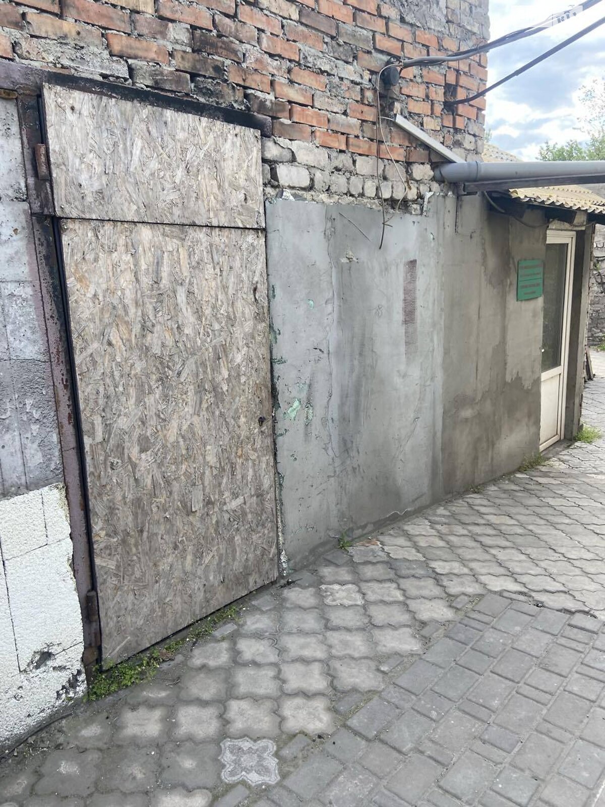 одноэтажный дом, 100 кв. м, кирпич. Продажа в Кривом Роге фото 1 одноэтажный дом, 100 кв. м, кирпич. Продажа в Кривом Роге фото 1