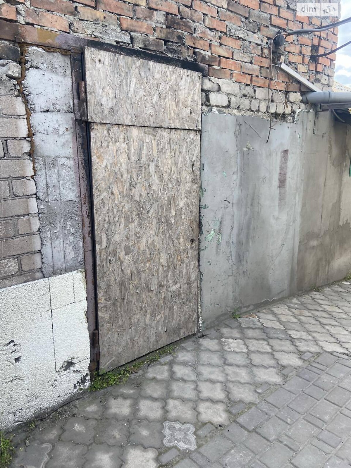 одноэтажный дом, 100 кв. м, кирпич. Продажа в Кривом Роге фото 1 одноэтажный дом, 100 кв. м, кирпич. Продажа в Кривом Роге фото 1