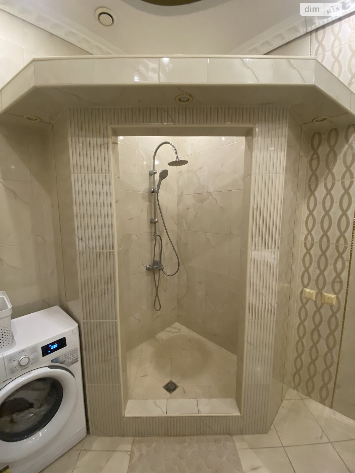 двухэтажный дом с гаражом, 206.1 кв. м, кирпич. Продажа в Днепре район Амур фото 1