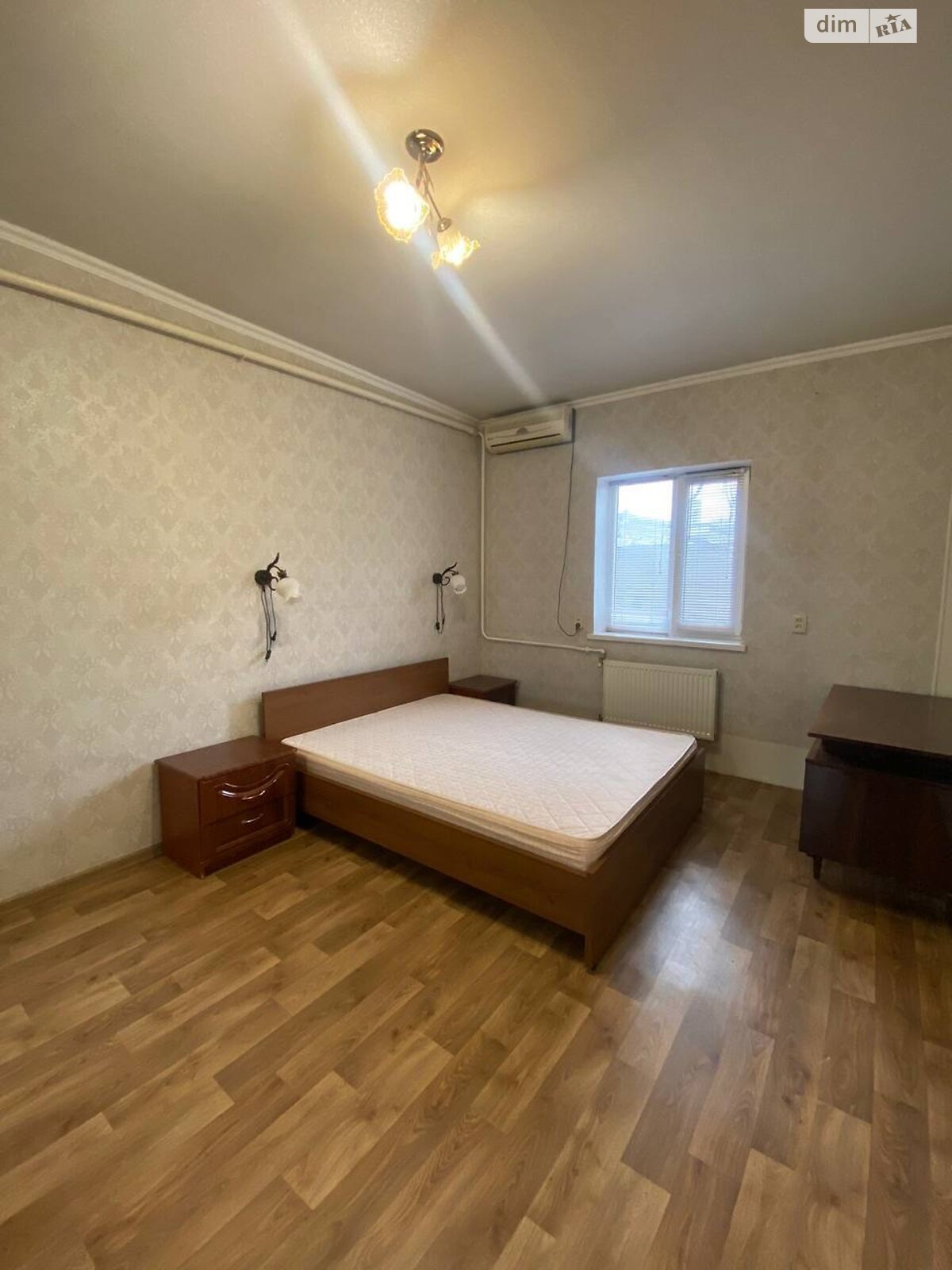 двоповерховий будинок з верандою, 121.7 кв. м, цегла. Продаж в Дніпрі, район Амур фото 1 двоповерховий будинок з верандою, 121.7 кв. м, цегла. Продаж в Дніпрі, район Амур фото 1