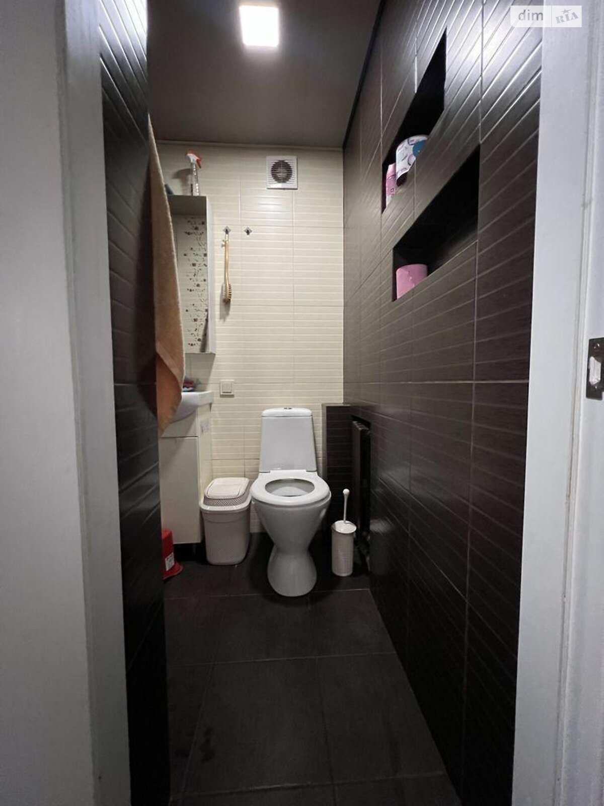 двухэтажный дом, 97 кв. м, кирпич. Продажа в Днепре район Амур фото 1 двухэтажный дом, 97 кв. м, кирпич. Продажа в Днепре район Амур фото 1