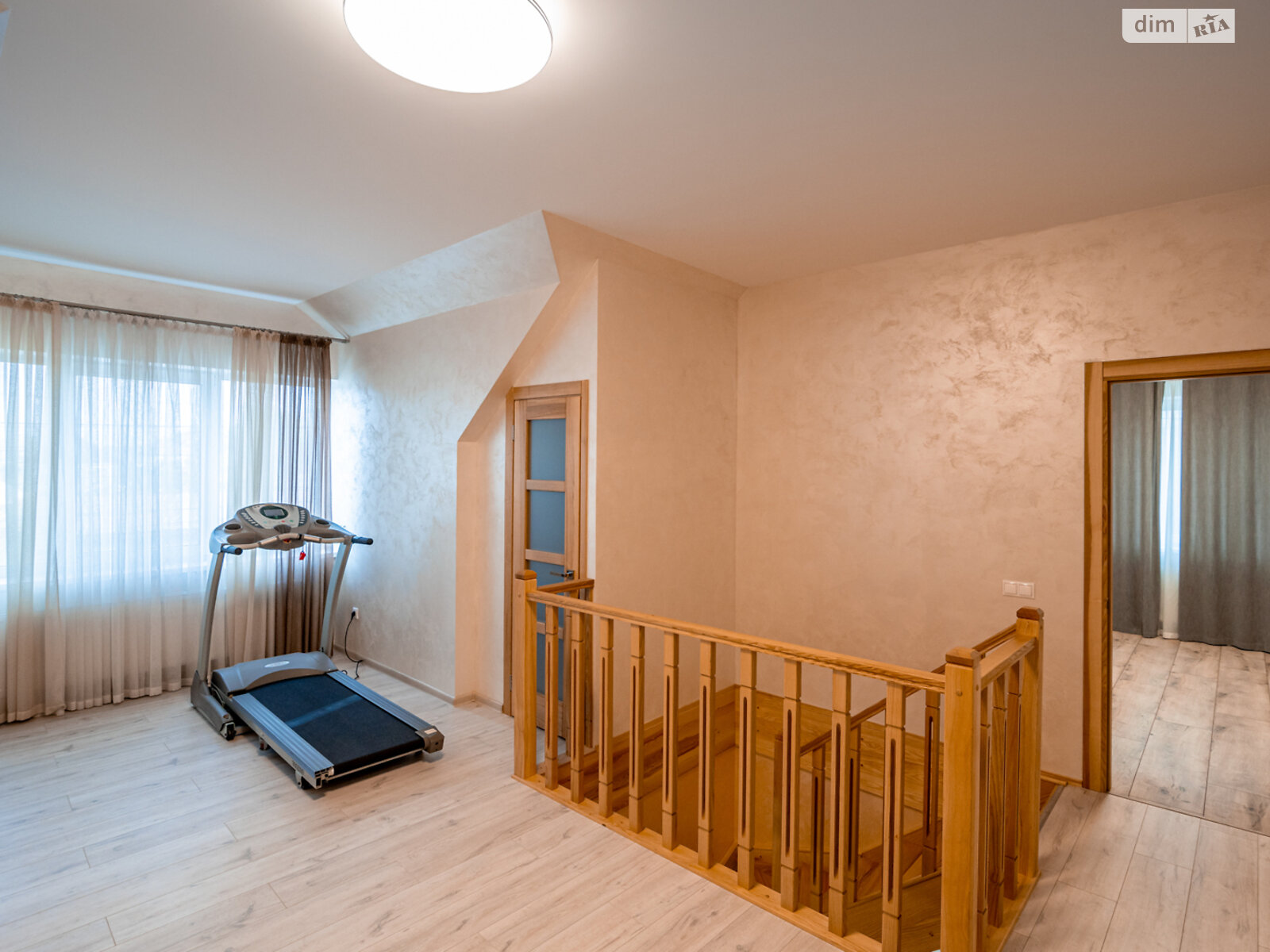 двухэтажный дом с отоплением, 181 кв. м, кирпич. Продажа в Днепре район Амур-Нижнеднепровский фото 1 двухэтажный дом с отоплением, 181 кв. м, кирпич. Продажа в Днепре район Амур-Нижнеднепровский фото 1