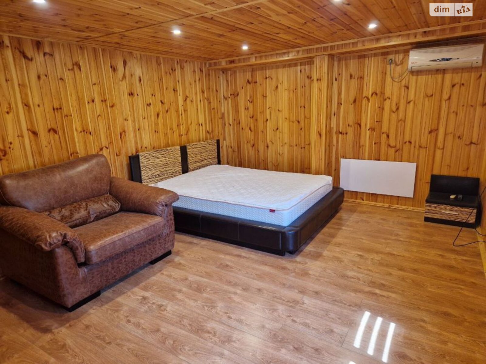 одноэтажный дом с верандой, 103.3 кв. м, кирпич. Продажа в Днепре район Амур-Нижнеднепровский фото 1 одноэтажный дом с верандой, 103.3 кв. м, кирпич. Продажа в Днепре район Амур-Нижнеднепровский фото 1