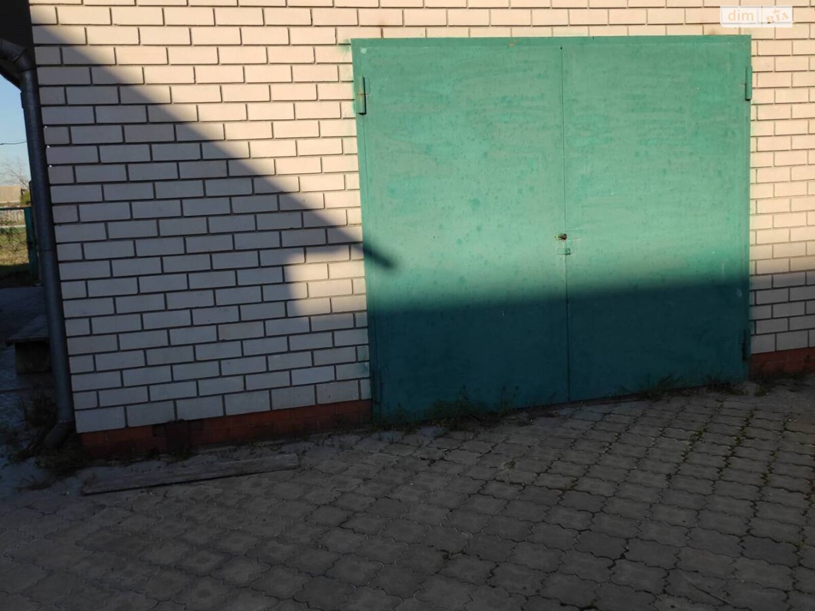 одноповерховий будинок з гаражем, 100 кв. м, кирпич. Продаж в Дніпрі, район Амур-Нижньодніпровський фото 1 одноповерховий будинок з гаражем, 100 кв. м, кирпич. Продаж в Дніпрі, район Амур-Нижньодніпровський фото 1