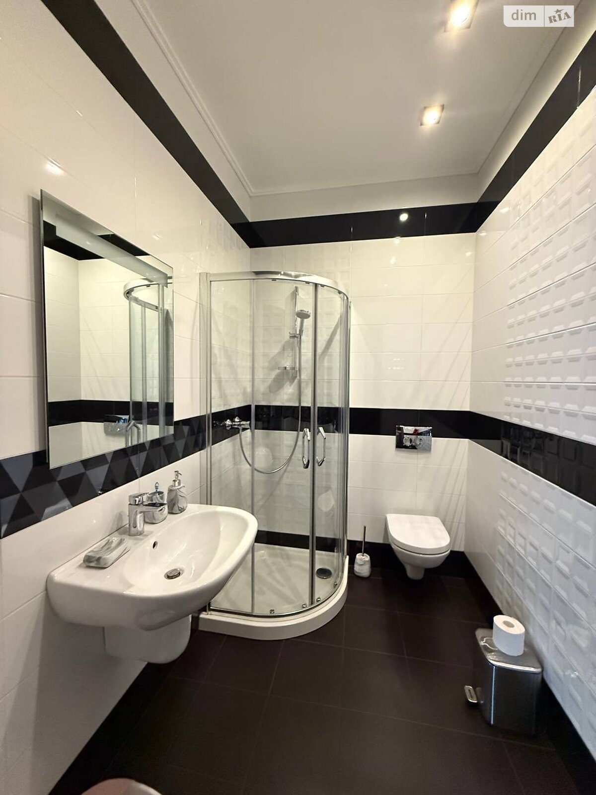 двоповерховий будинок з балконом, 275.6 кв. м, цегла. Продаж в Дніпрі, район Амур-Нижньодніпровський фото 1 двоповерховий будинок з балконом, 275.6 кв. м, цегла. Продаж в Дніпрі, район Амур-Нижньодніпровський фото 1
