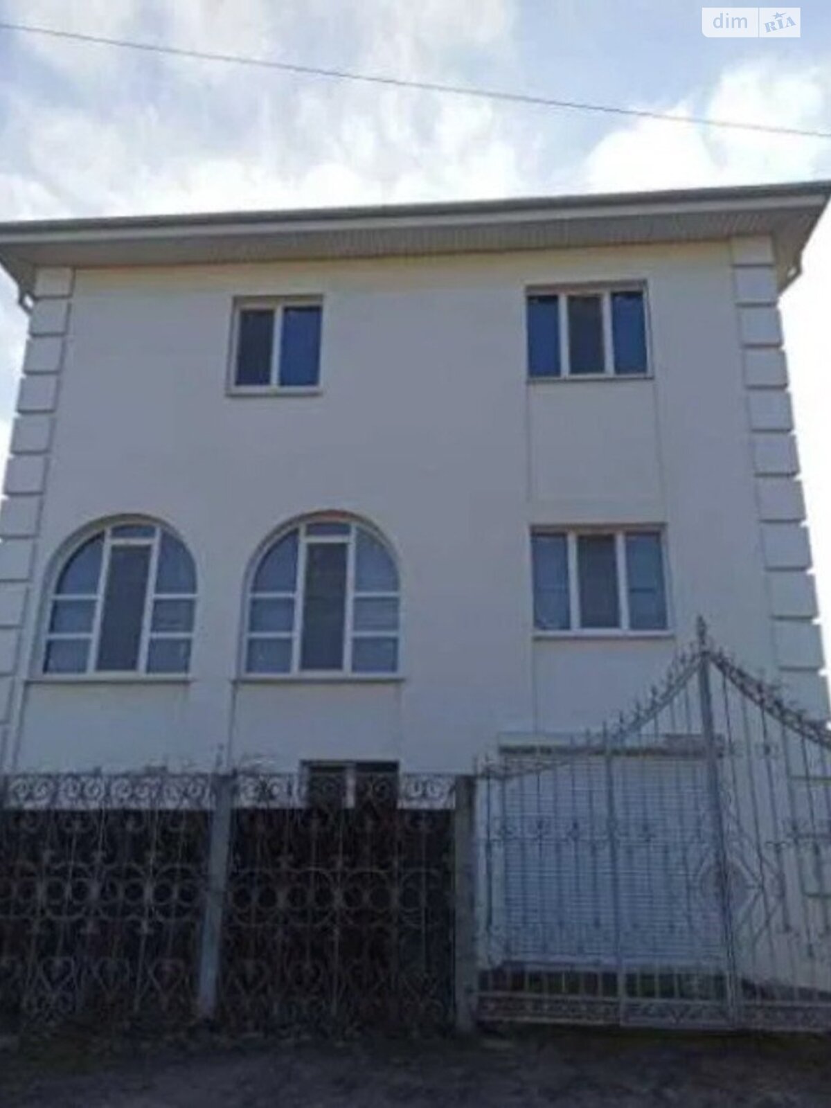 трехэтажный дом с гаражом, 234 кв. м, кирпич. Продажа в Днепре район Амур-Нижнеднепровский фото 1