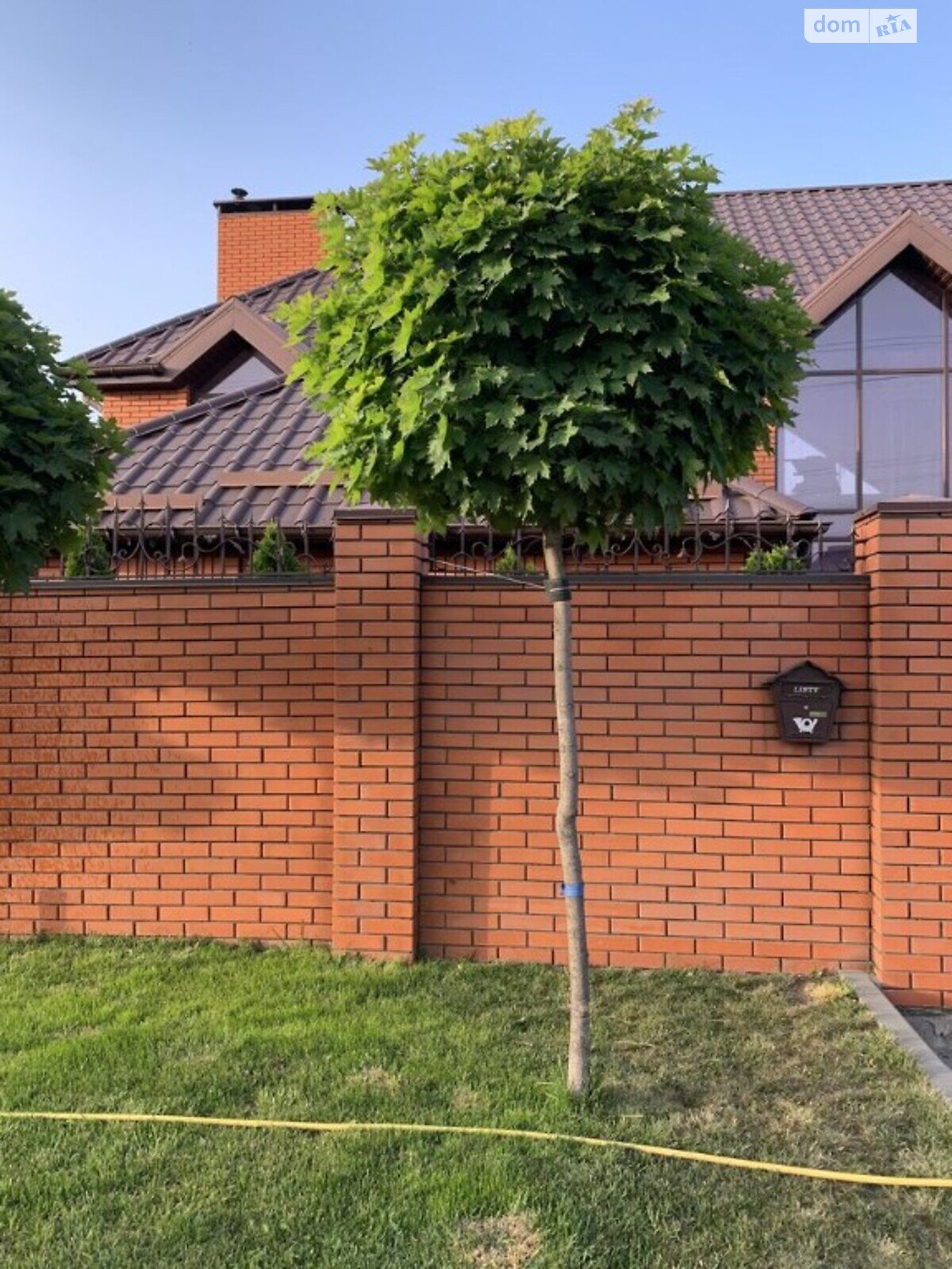 двухэтажный дом с ремонтом, 400 кв. м, кирпич. Продажа в Днепре район Амур-Нижнеднепровский фото 1