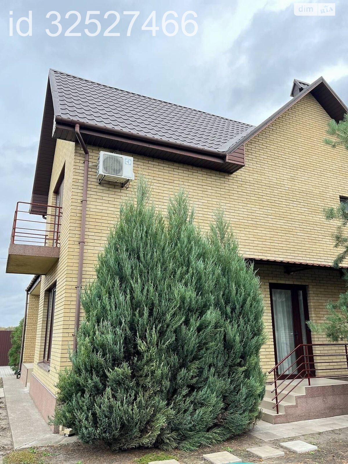 двухэтажный дом с ремонтом, 145 кв. м, кирпич. Продажа в Днепре район Амур-Нижнеднепровский фото 1 двухэтажный дом с ремонтом, 145 кв. м, кирпич. Продажа в Днепре район Амур-Нижнеднепровский фото 1